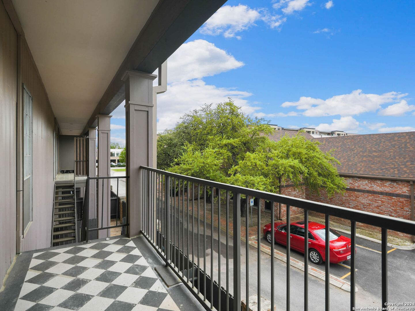 7707 BROADWAY 10A