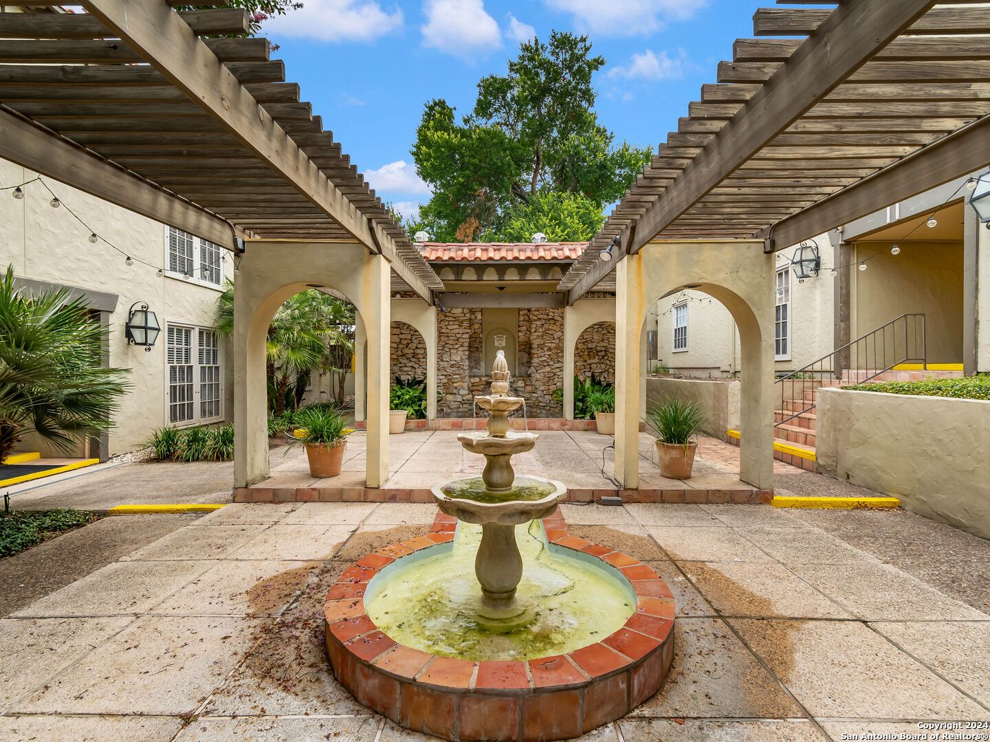 66 BREES BLVD 26B