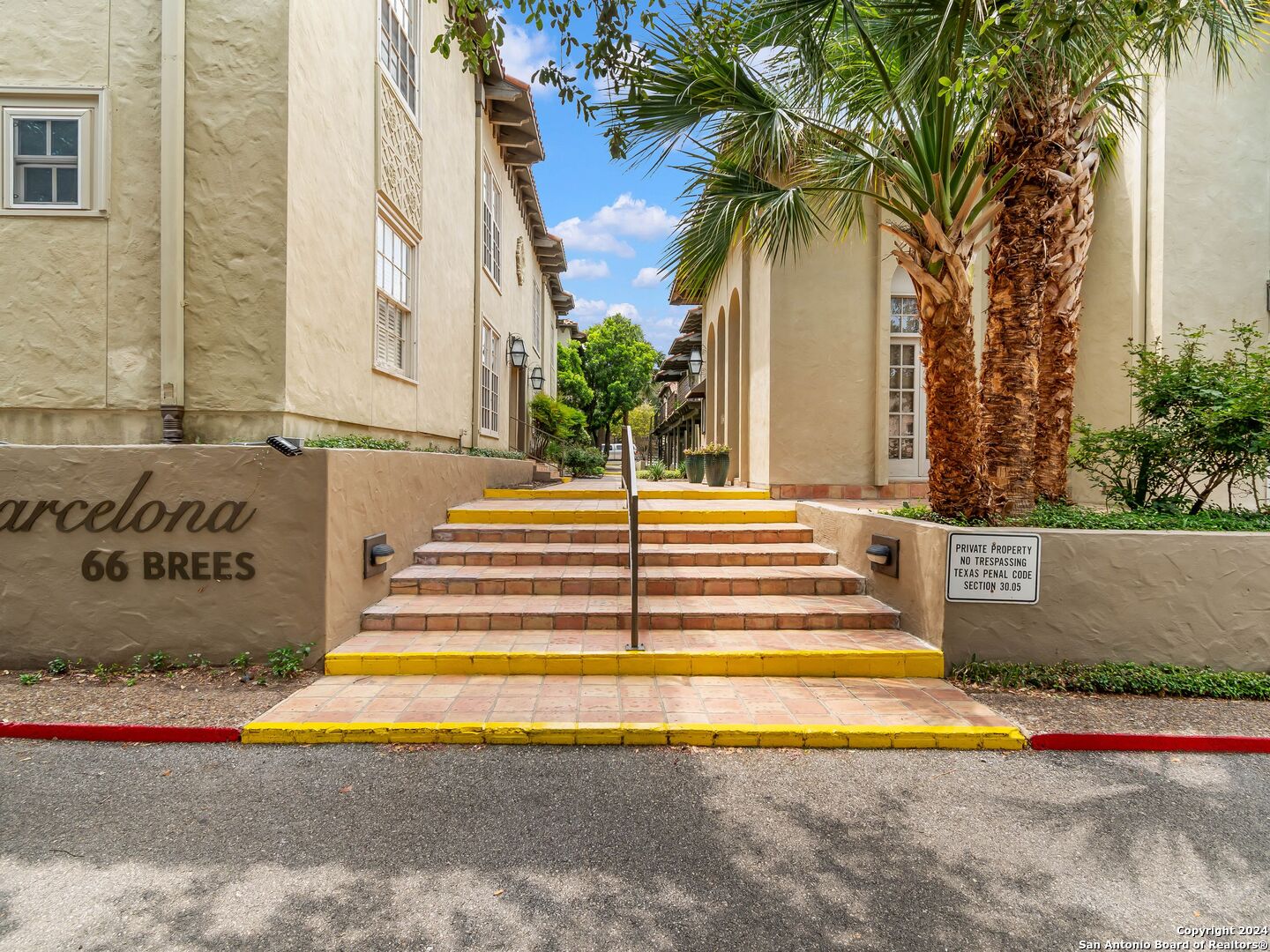 66 BREES BLVD 26B
