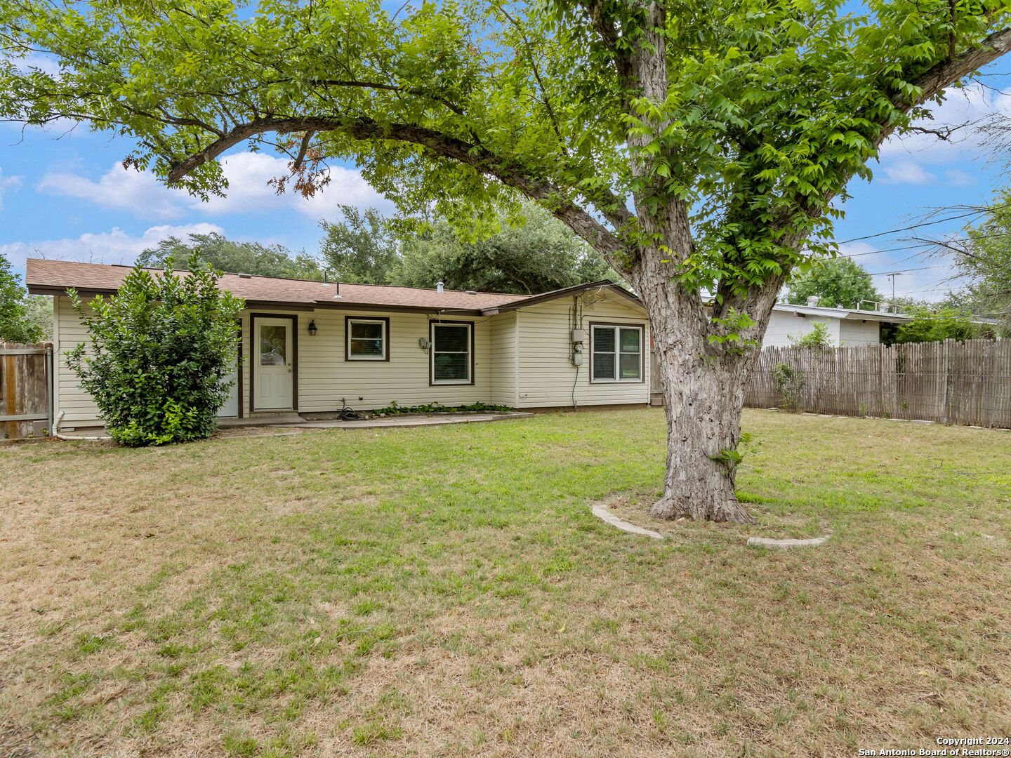314 ARTEMIS DR