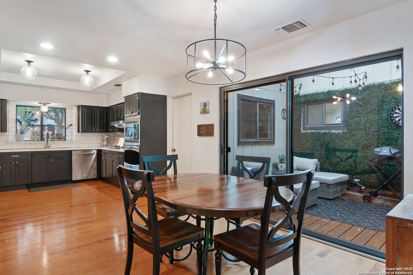 15823 Rothbury Ln