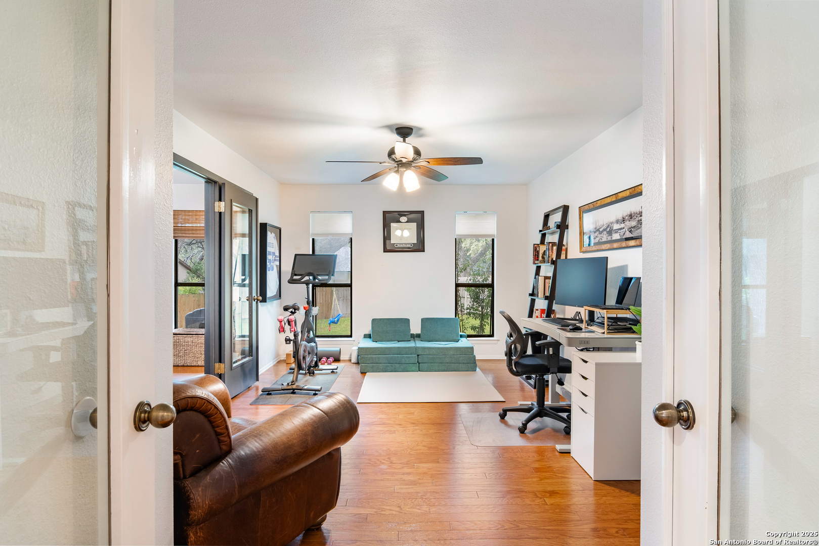 15823 Rothbury Ln
