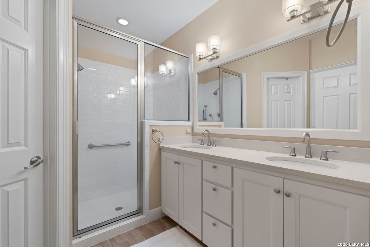 5 REMINGTON CIR