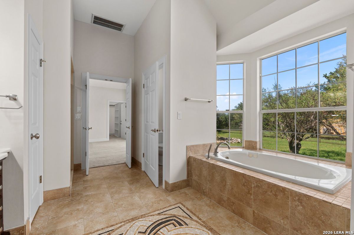 5 REMINGTON CIR