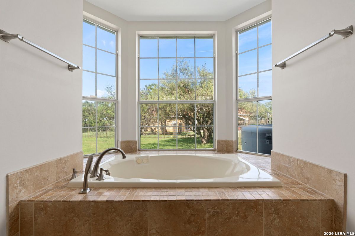 5 REMINGTON CIR