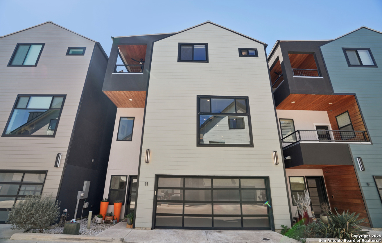 310 Clay Unit: BLDG 11