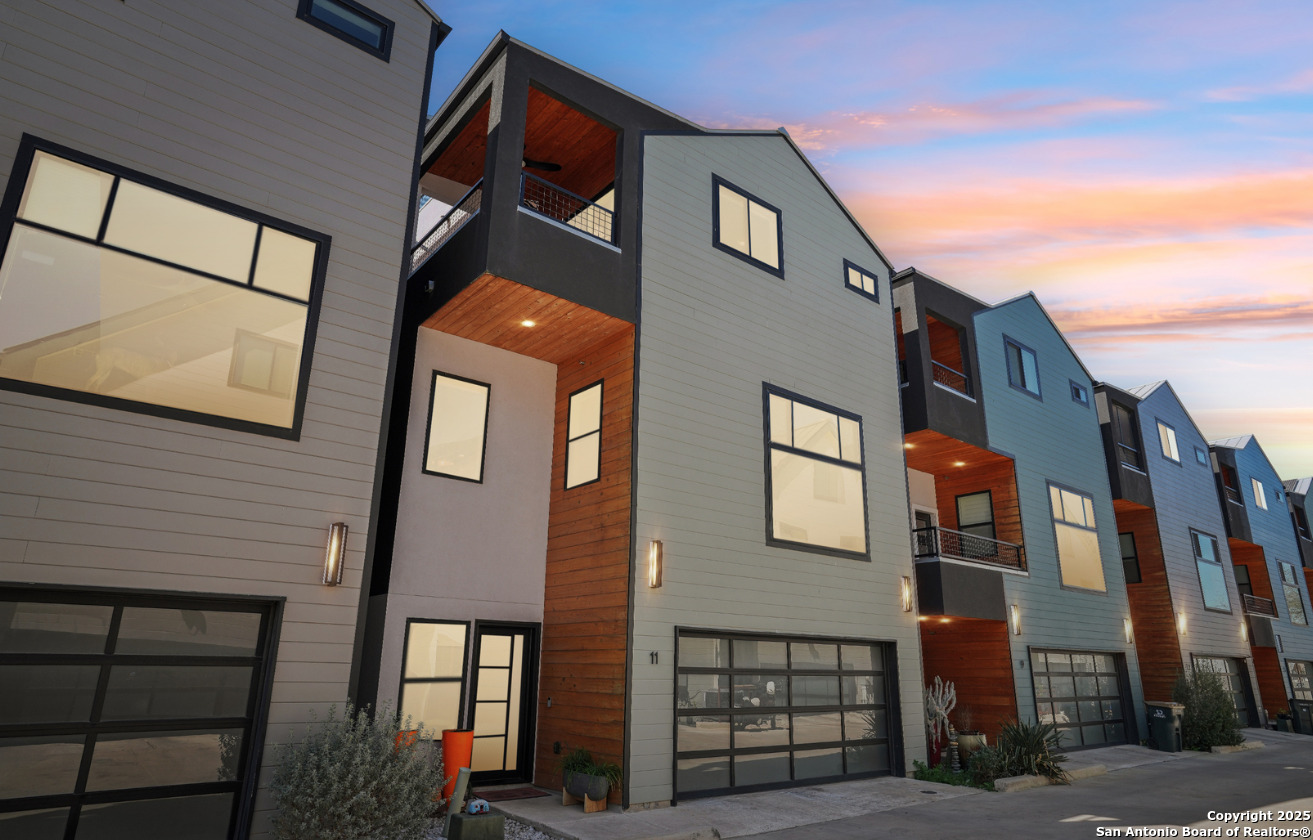 310 Clay Unit: BLDG 11