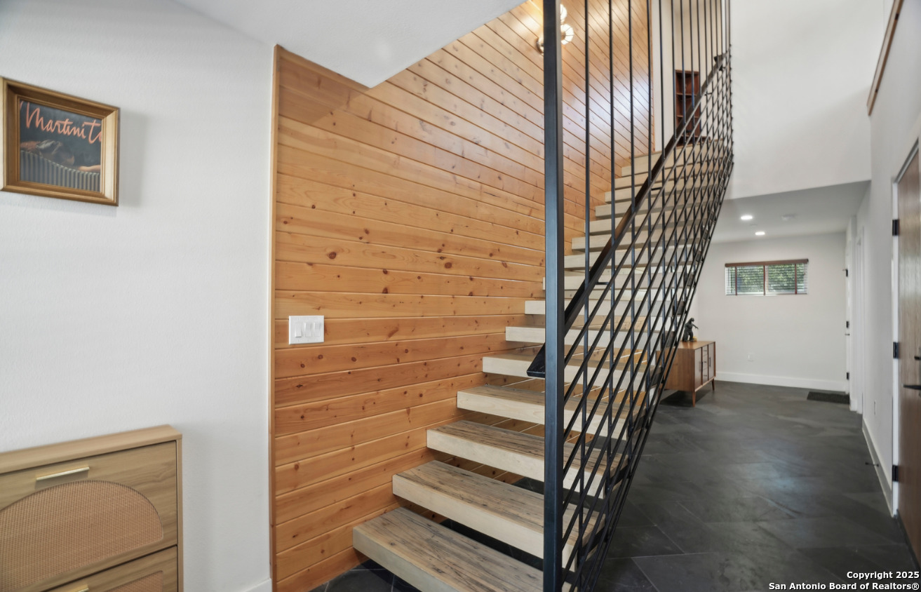 310 Clay Unit: BLDG 11