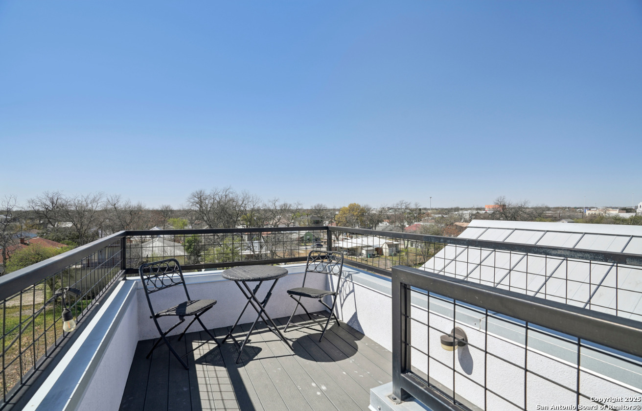 310 Clay Unit: BLDG 11