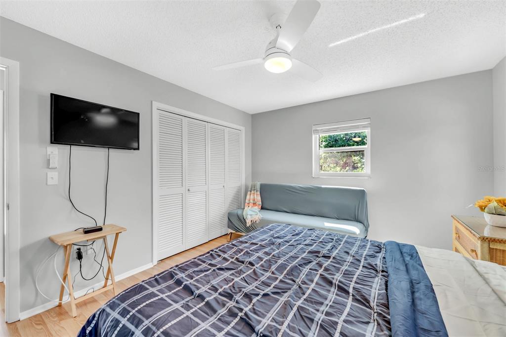 9869 GULFSTREAM BLVD