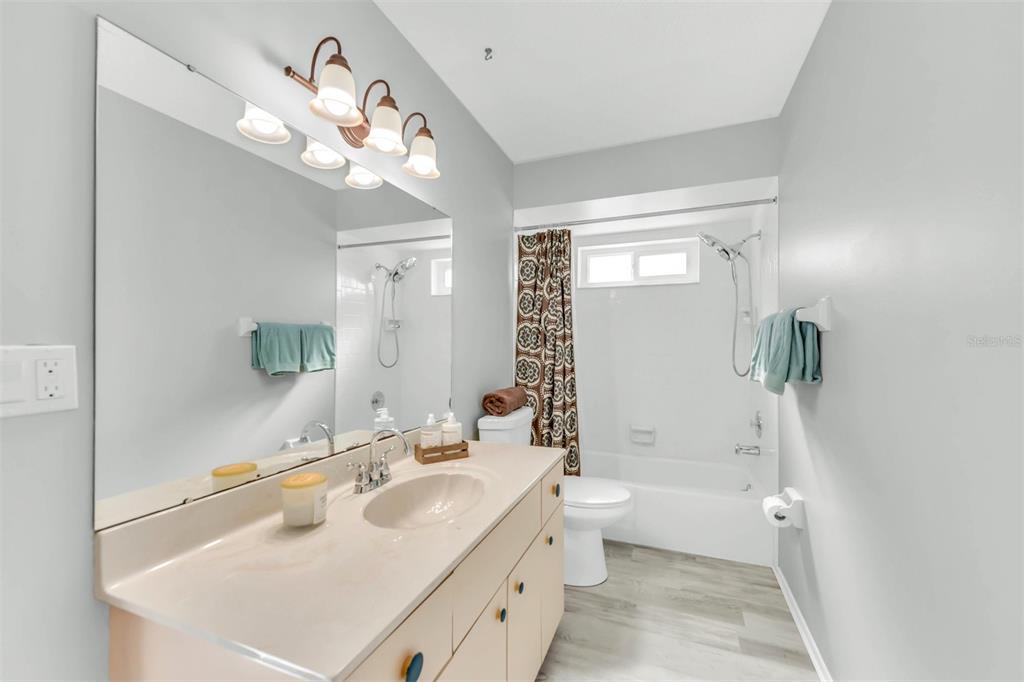 9869 GULFSTREAM BLVD