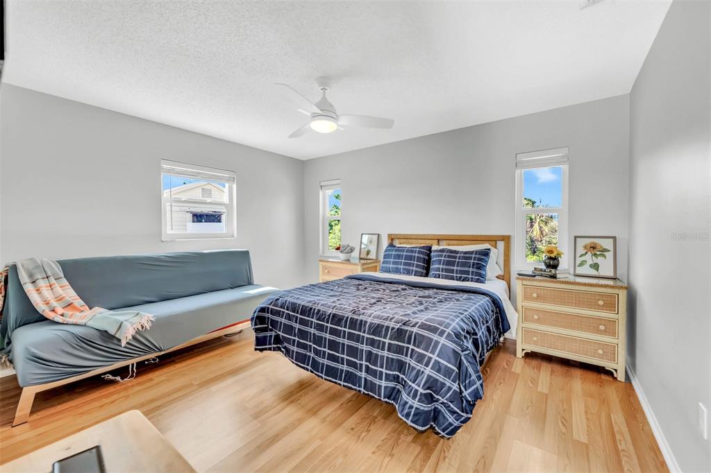 9869 GULFSTREAM BLVD