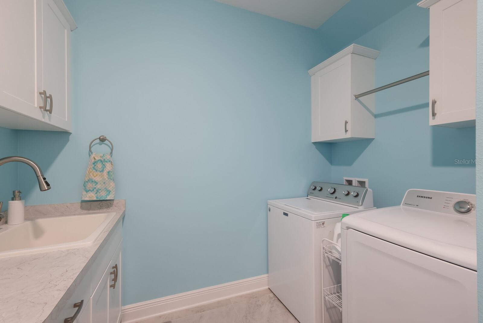 2124 WOODLEAF HAMMOCK CT