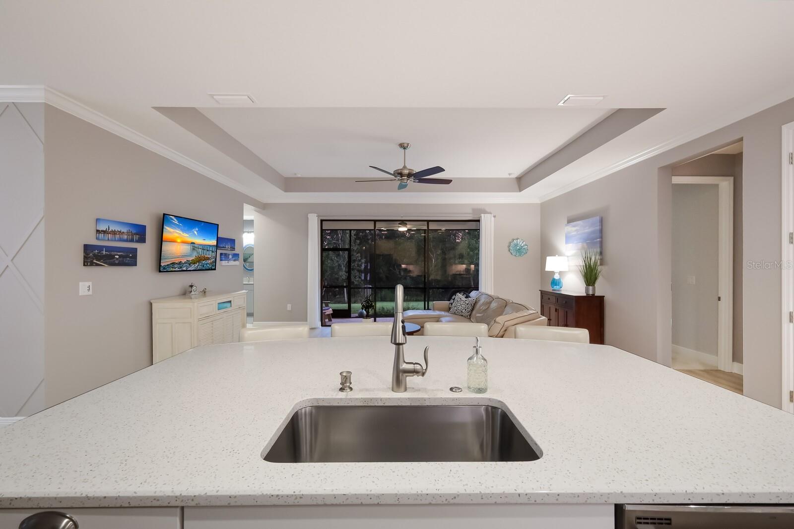 2124 WOODLEAF HAMMOCK CT