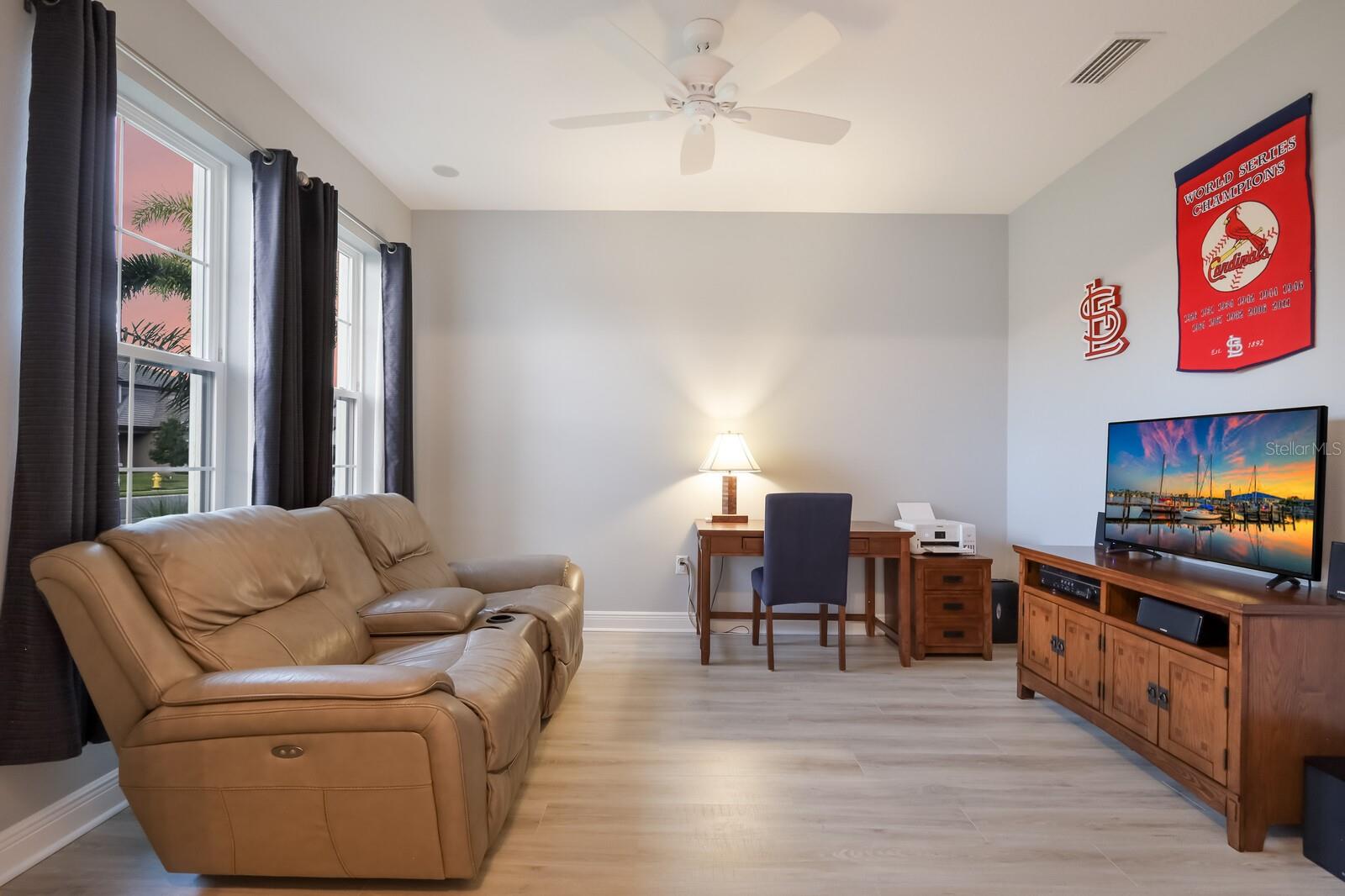 2124 WOODLEAF HAMMOCK CT