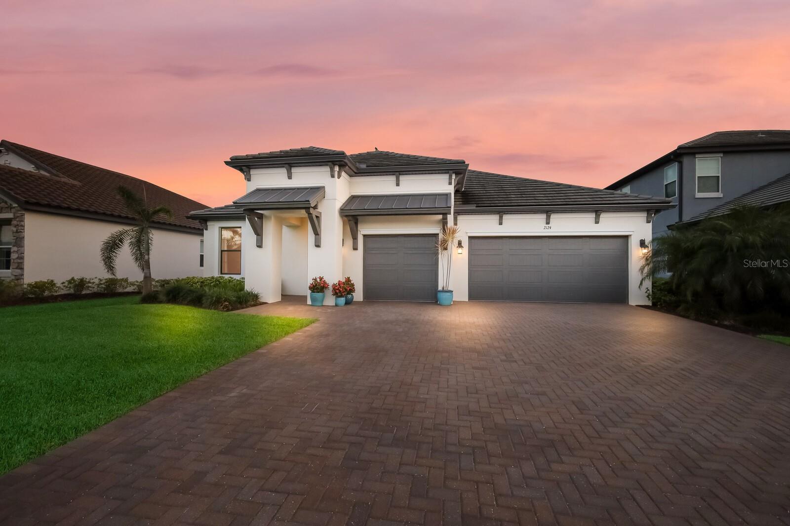 2124 WOODLEAF HAMMOCK CT