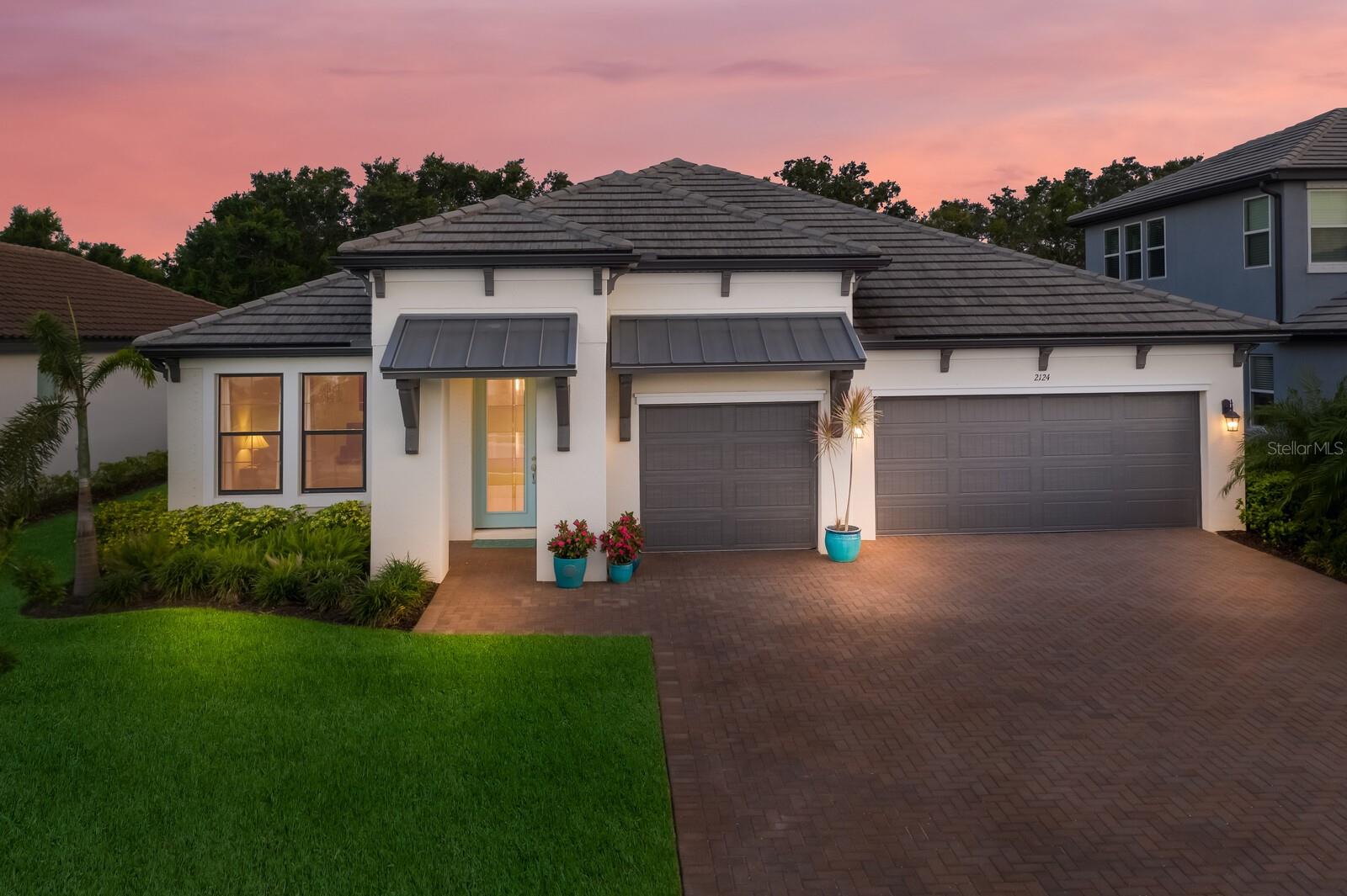 2124 WOODLEAF HAMMOCK CT