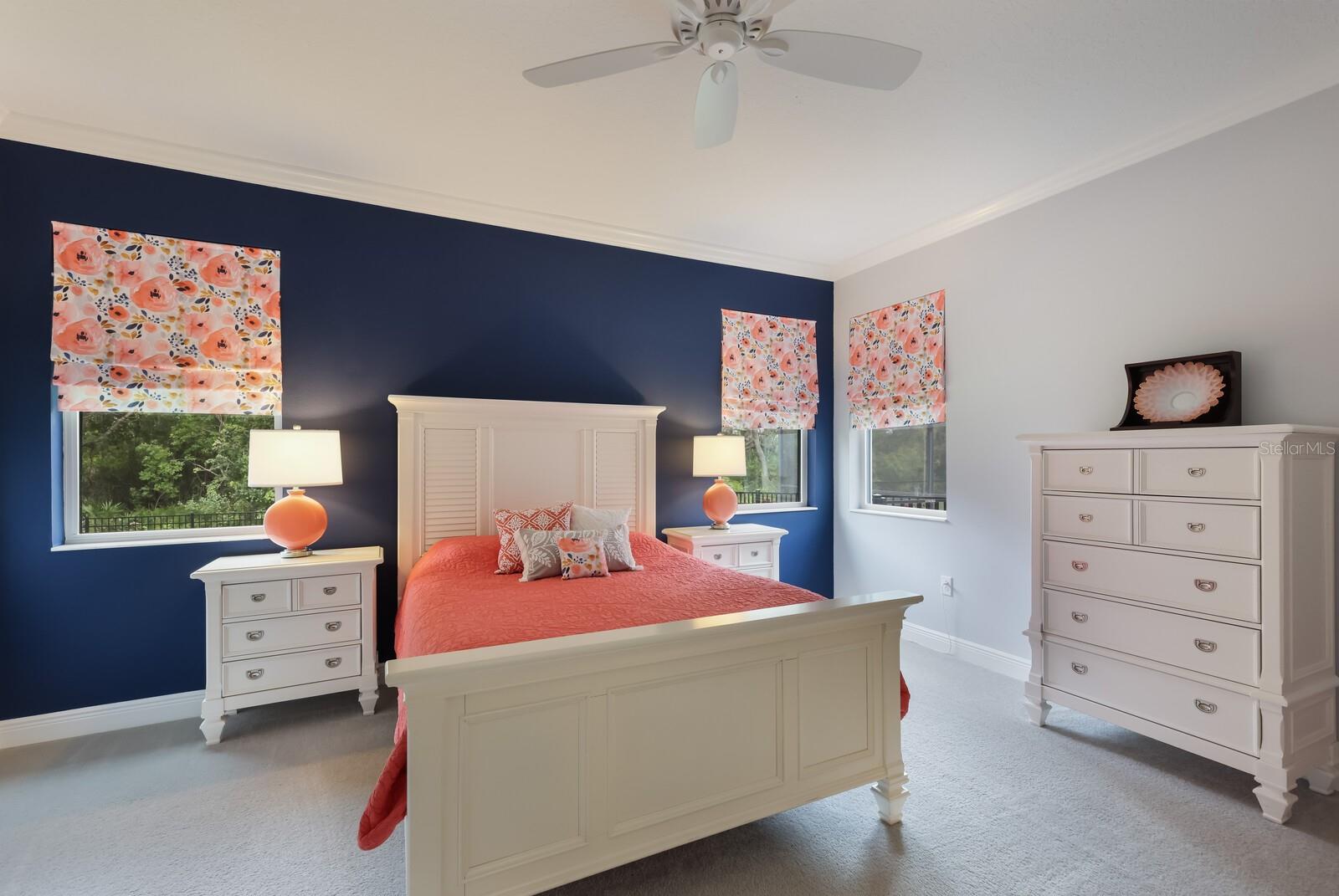 2124 WOODLEAF HAMMOCK CT