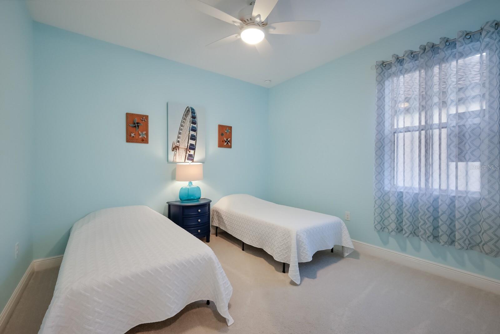 2124 WOODLEAF HAMMOCK CT