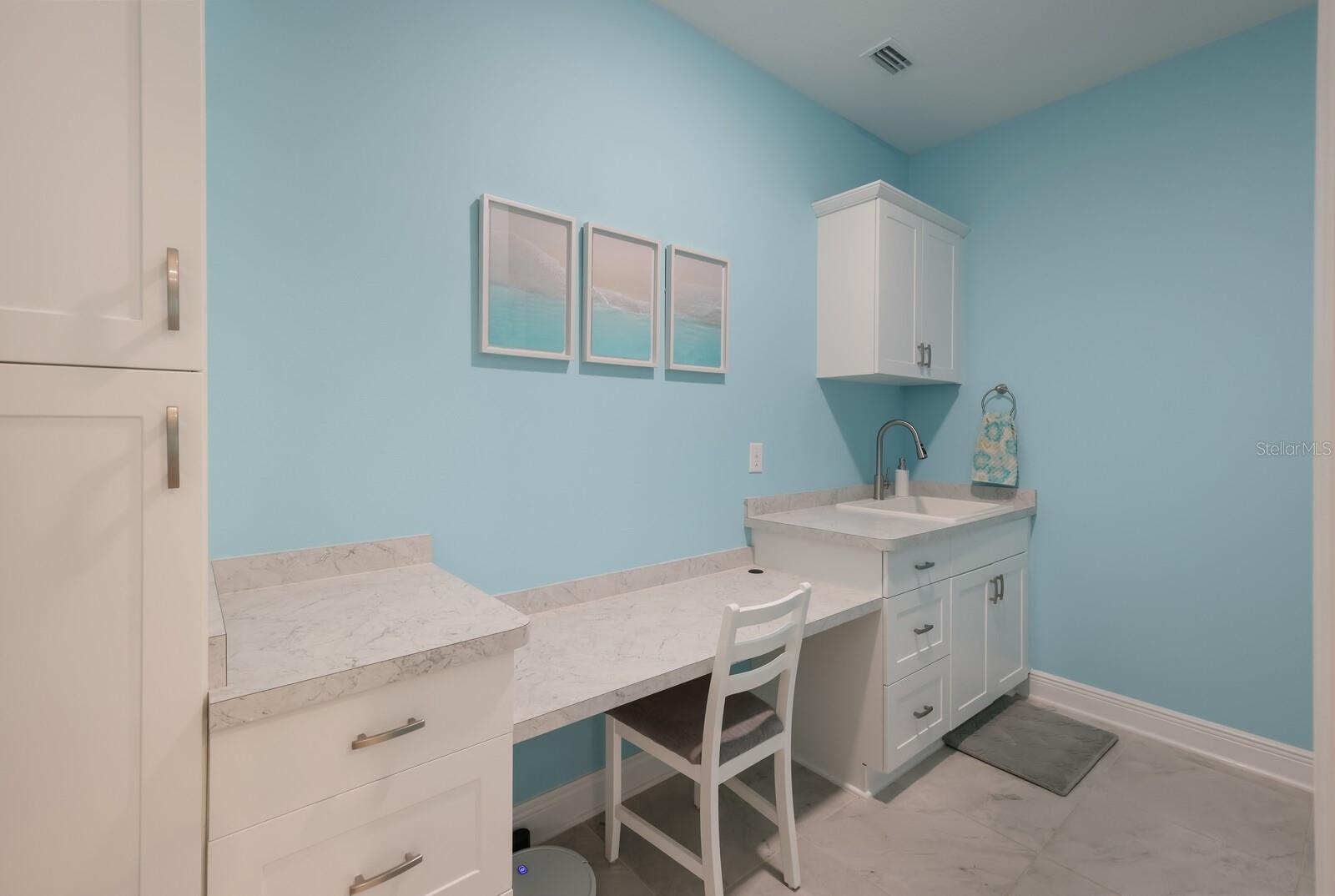 2124 WOODLEAF HAMMOCK CT