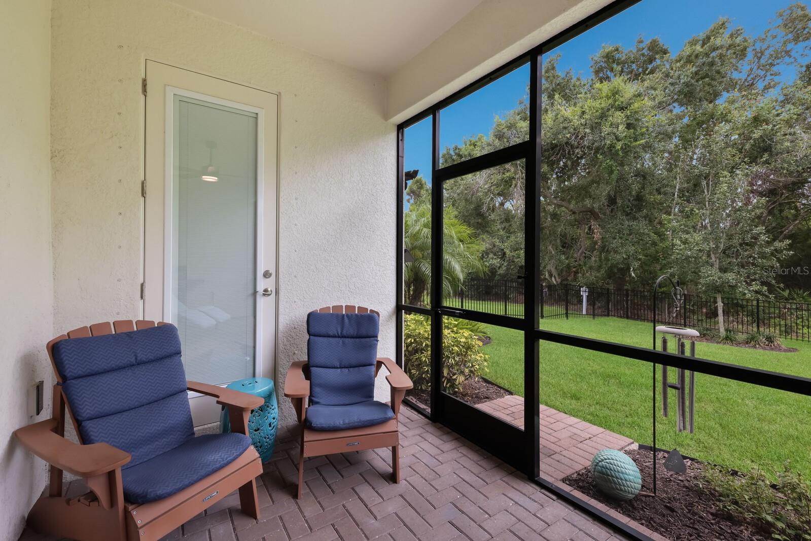 2124 WOODLEAF HAMMOCK CT