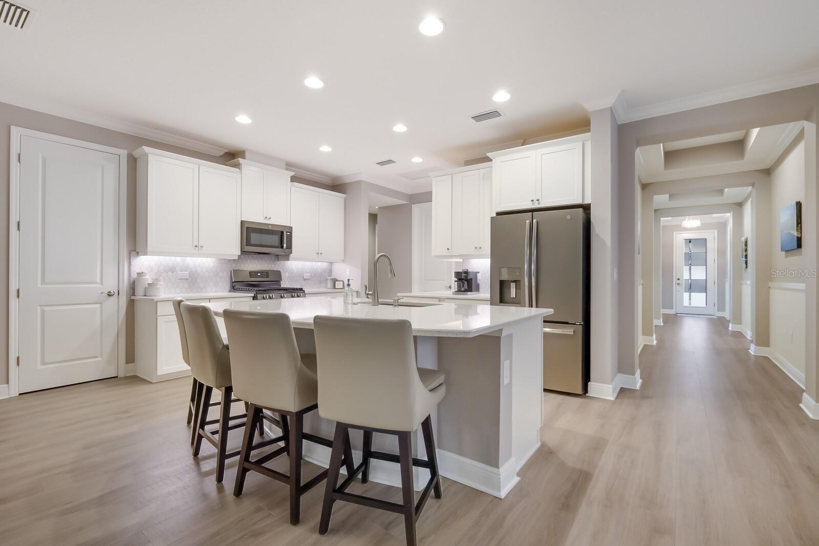 2124 WOODLEAF HAMMOCK CT