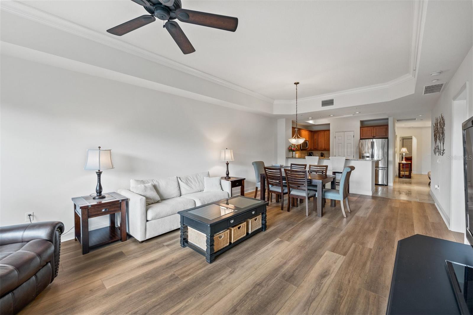 7710 LAKE VISTA CT #302