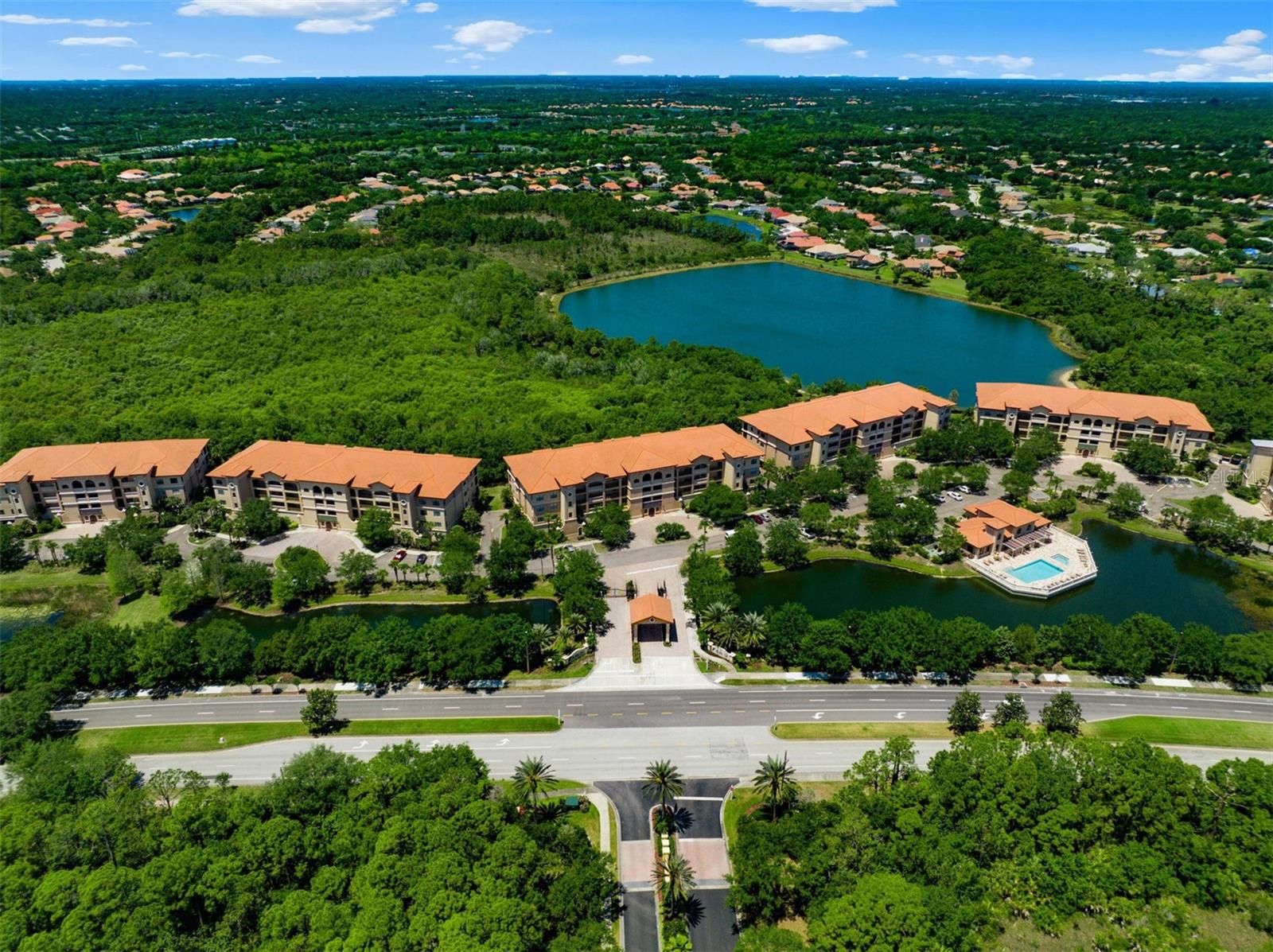 7710 LAKE VISTA CT #302