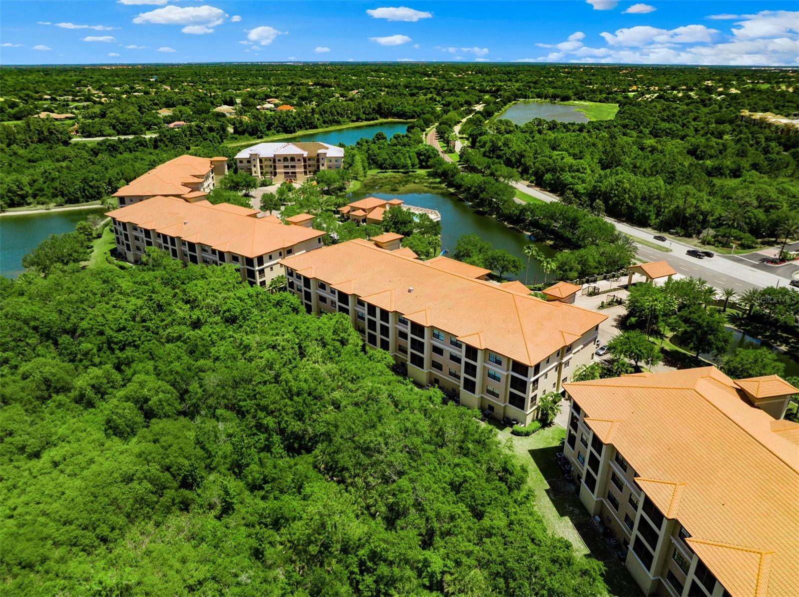 7710 LAKE VISTA CT #302