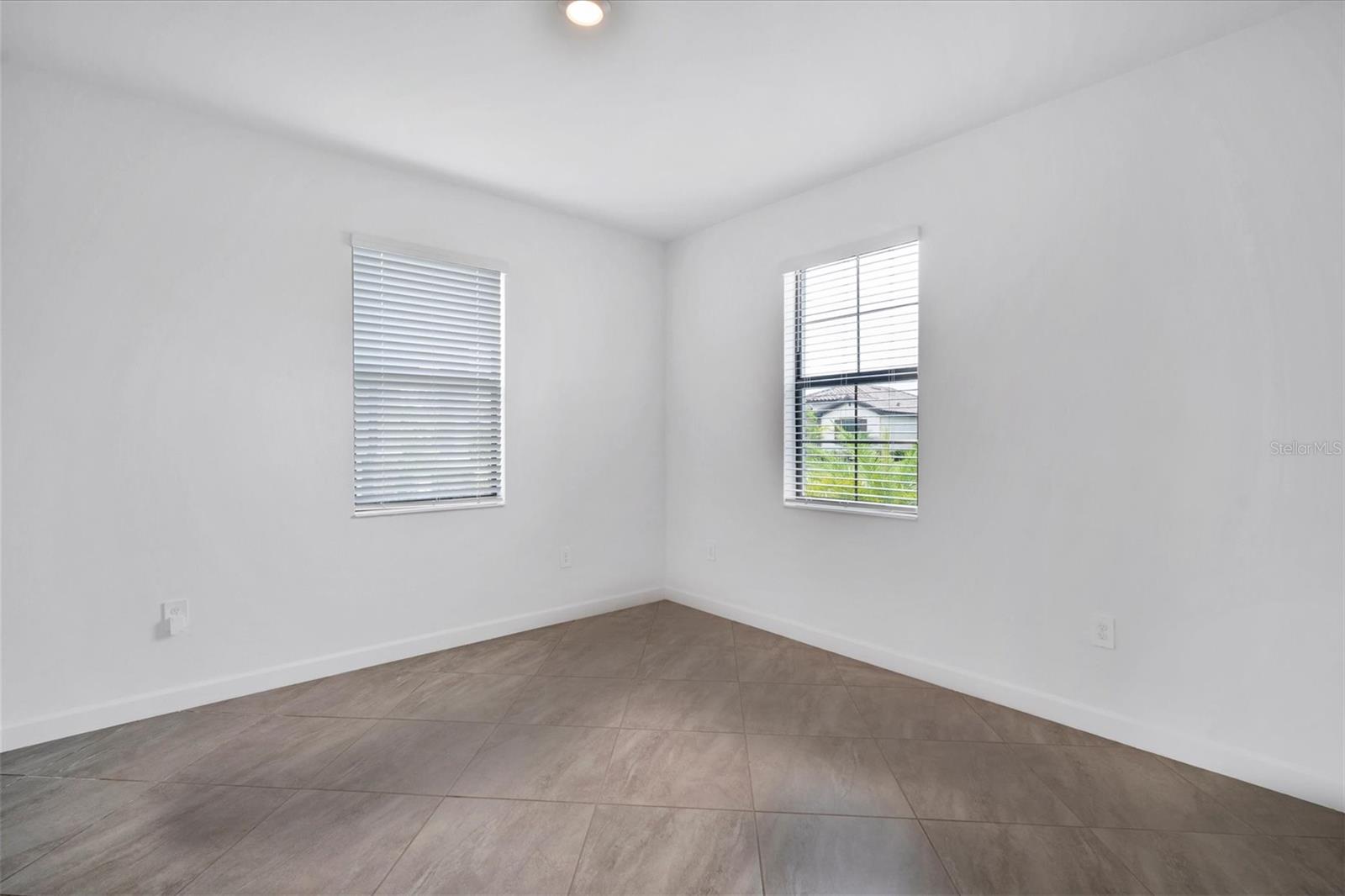 15527 ISLANDWALK AVE