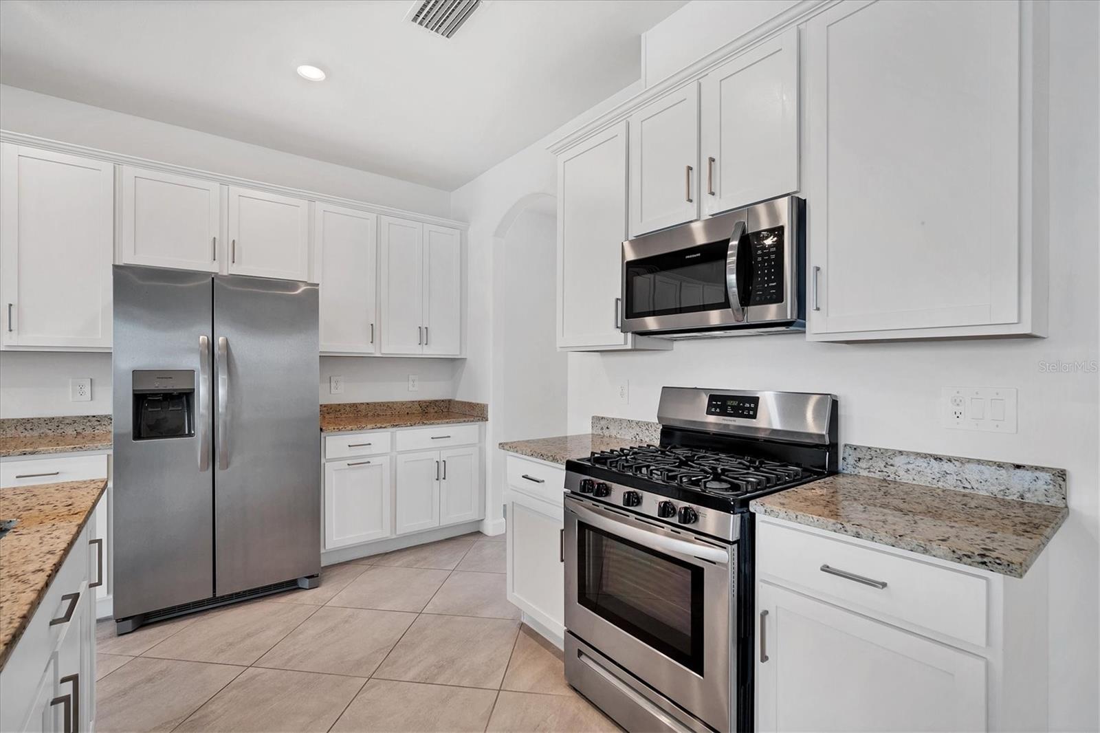 15527 ISLANDWALK AVE