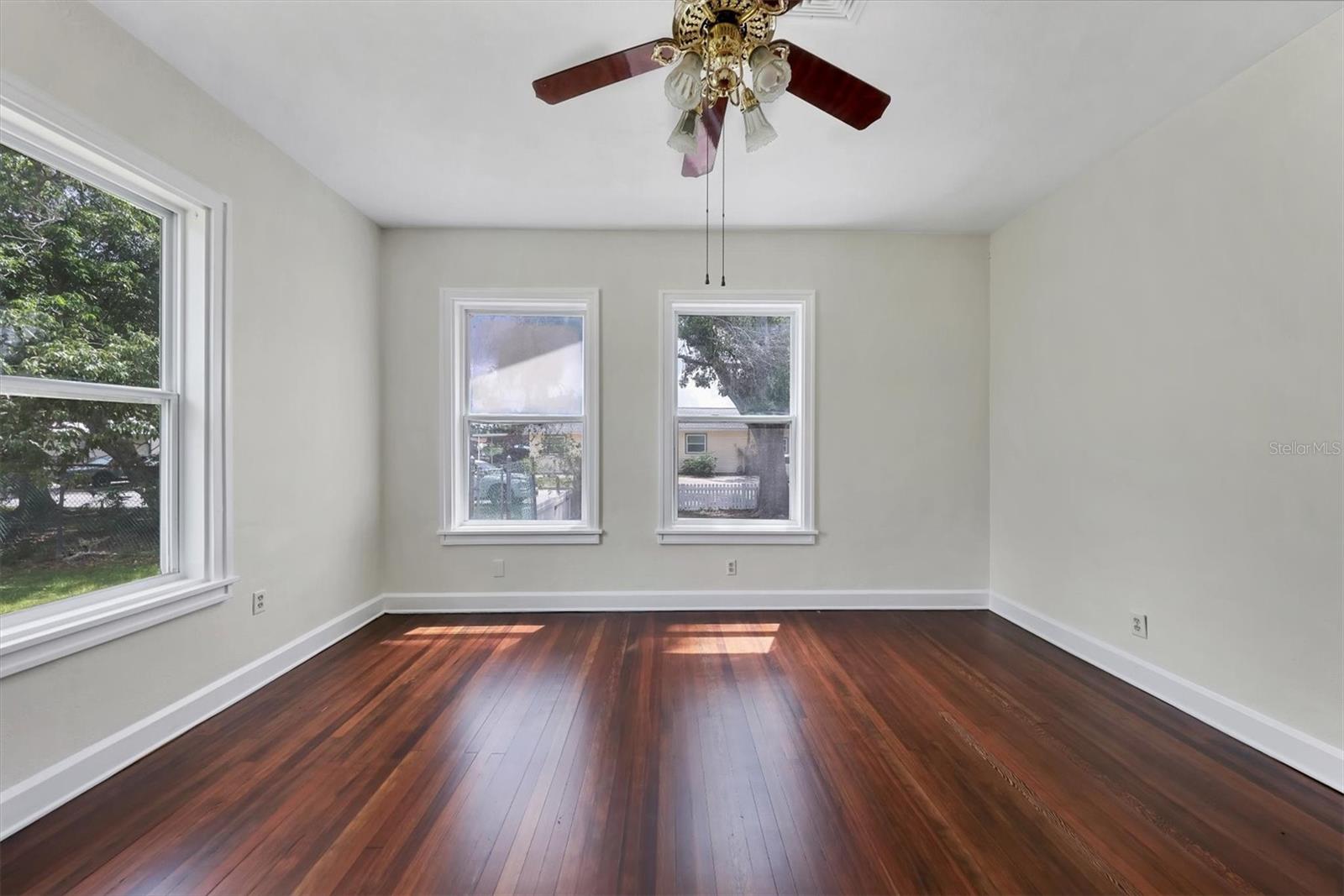 2906 9TH AVE W