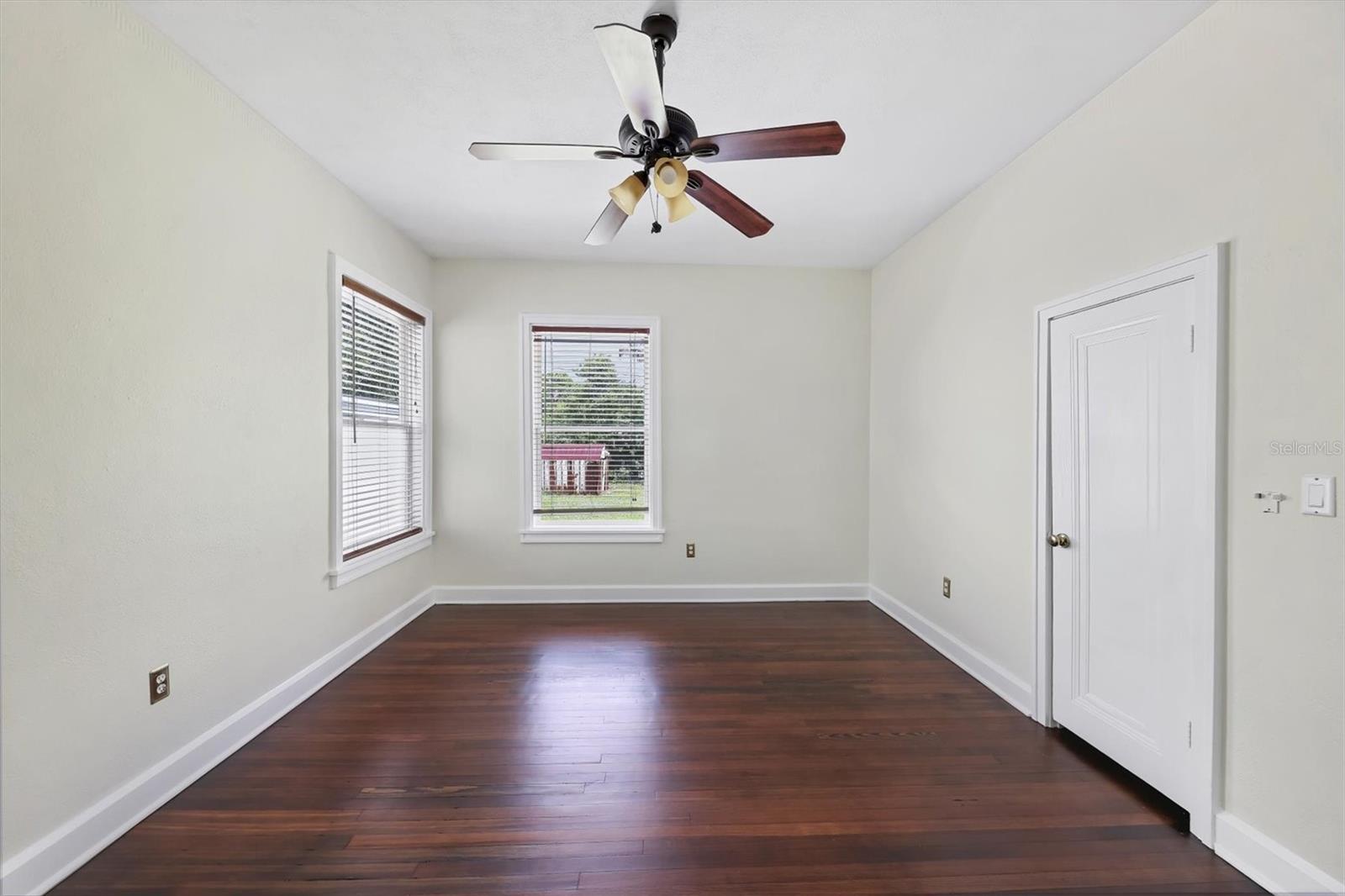 2906 9TH AVE W