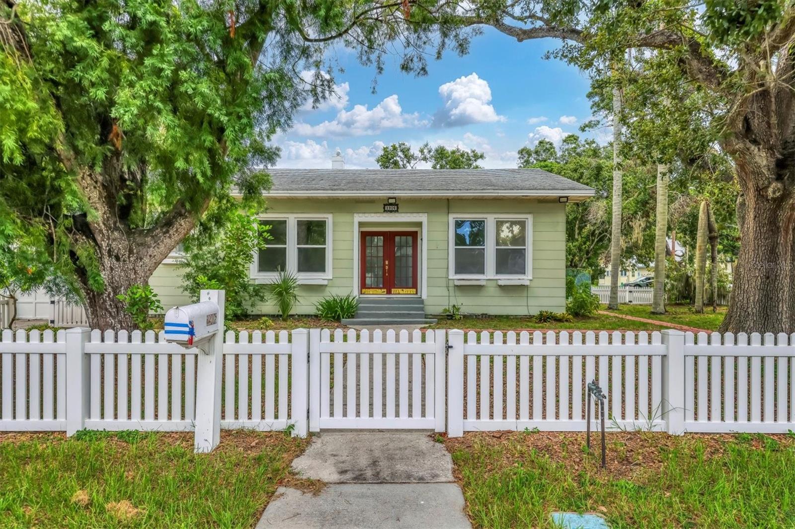 2906 9TH AVE W