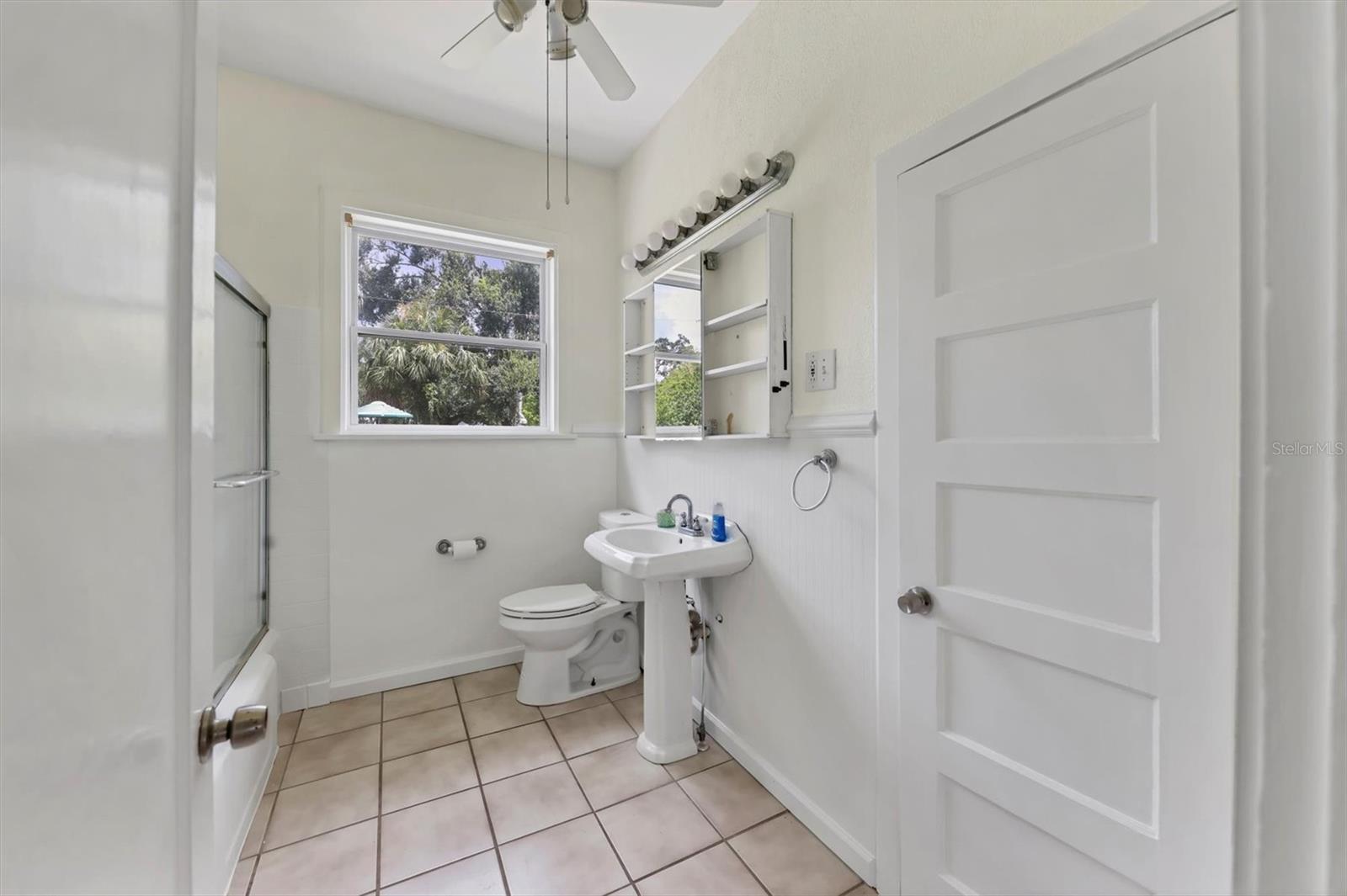 2906 9TH AVE W