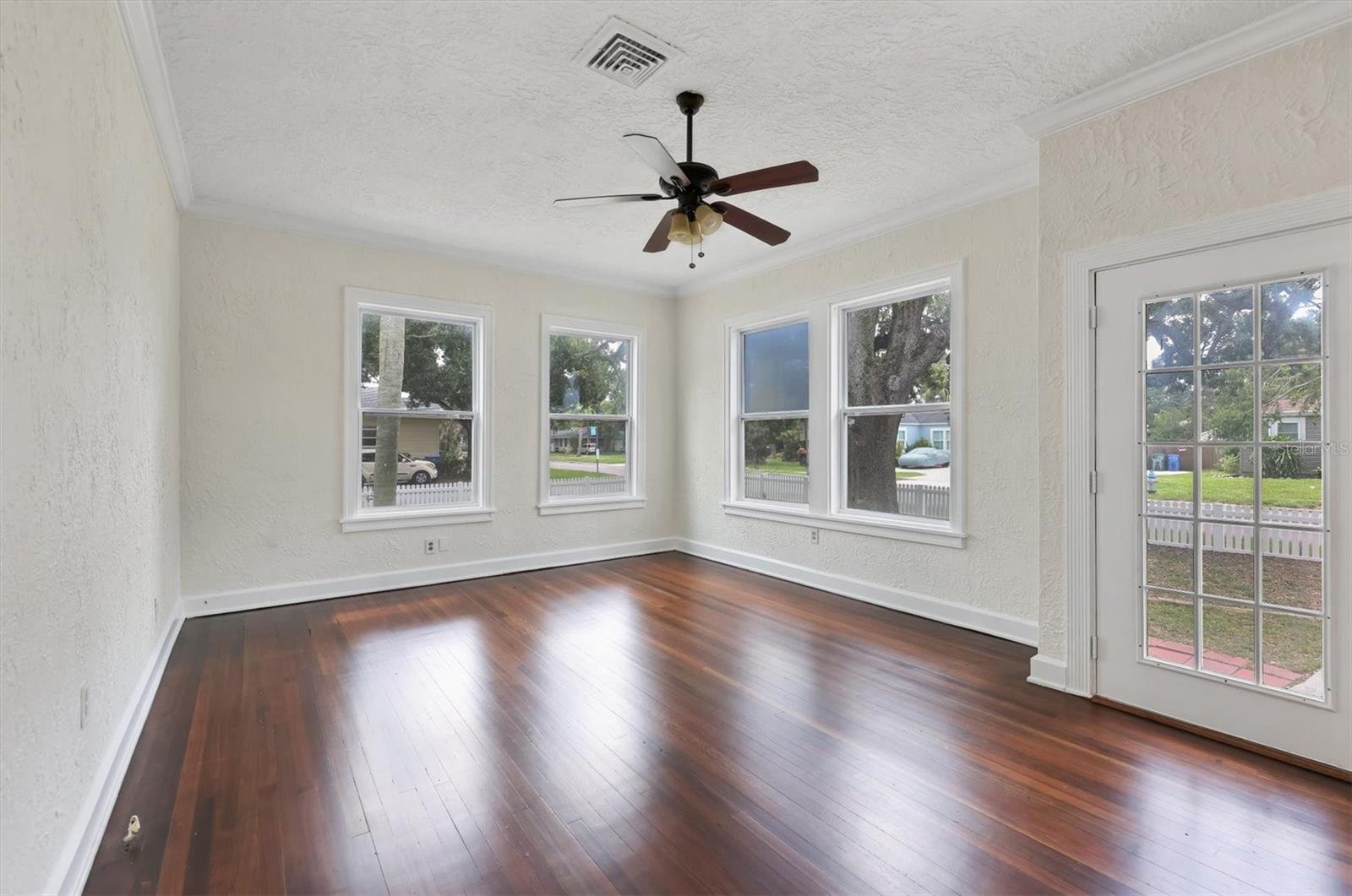 2906 9TH AVE W