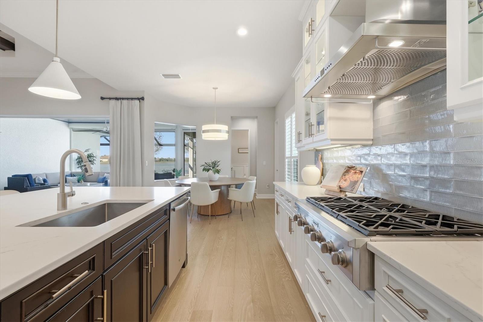 15909 CASTLE PARK TER