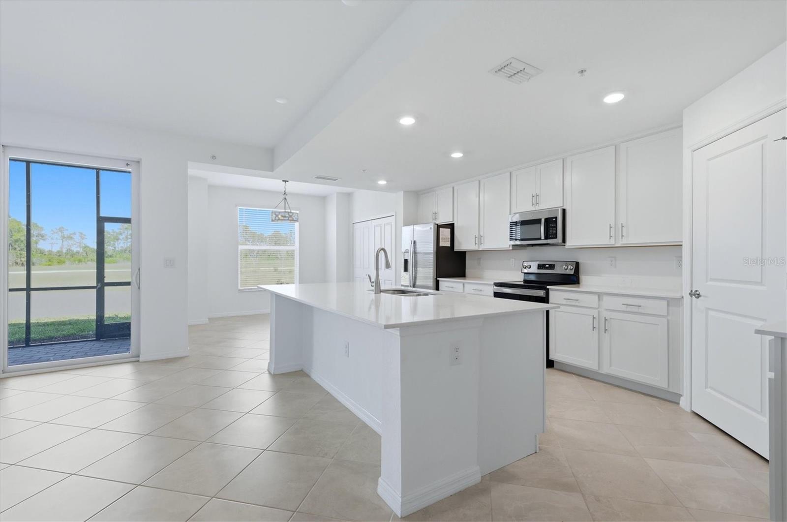 12470 WELLEN GOLF ST #103