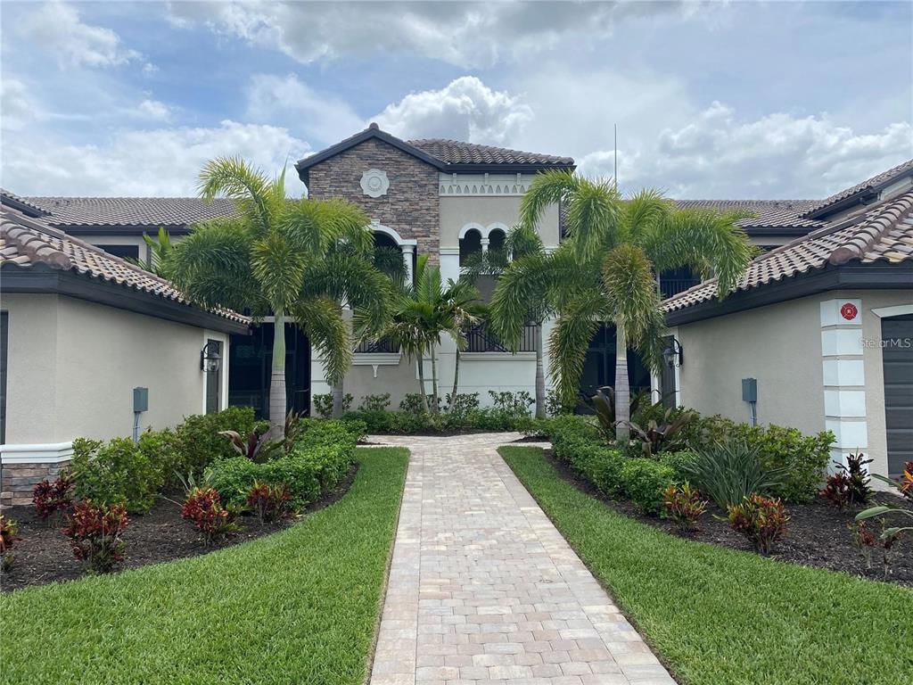 5685 PALMER CIR #105