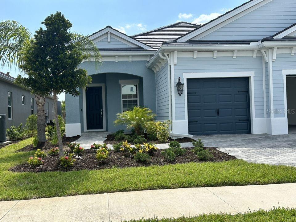 10305 LAKE GEORGE AVE