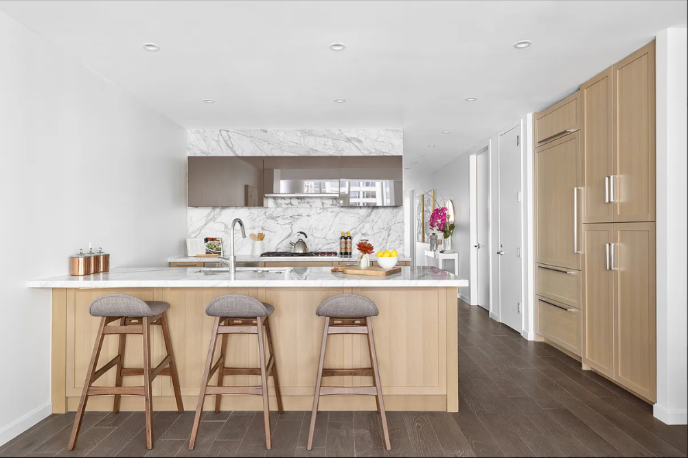 19 PARK Place 9A