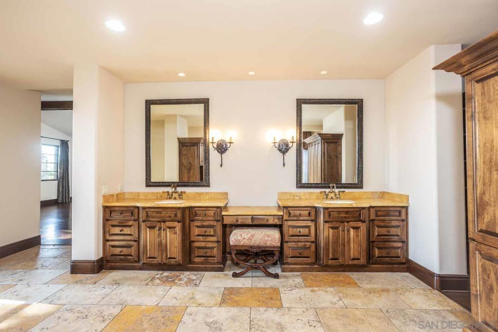 7844 Sendero Angelica