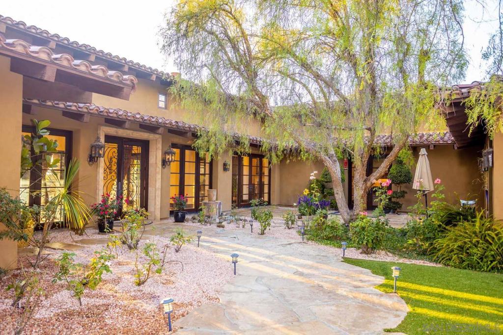 7844 Sendero Angelica