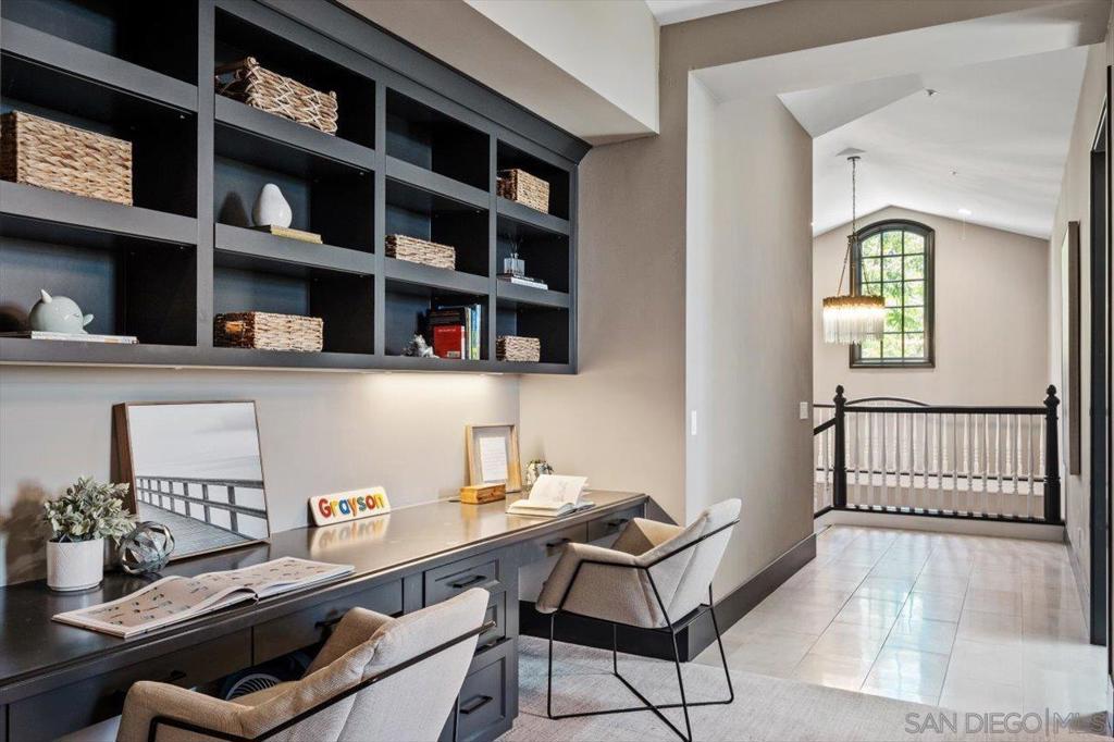 14360 Cascade Crossing