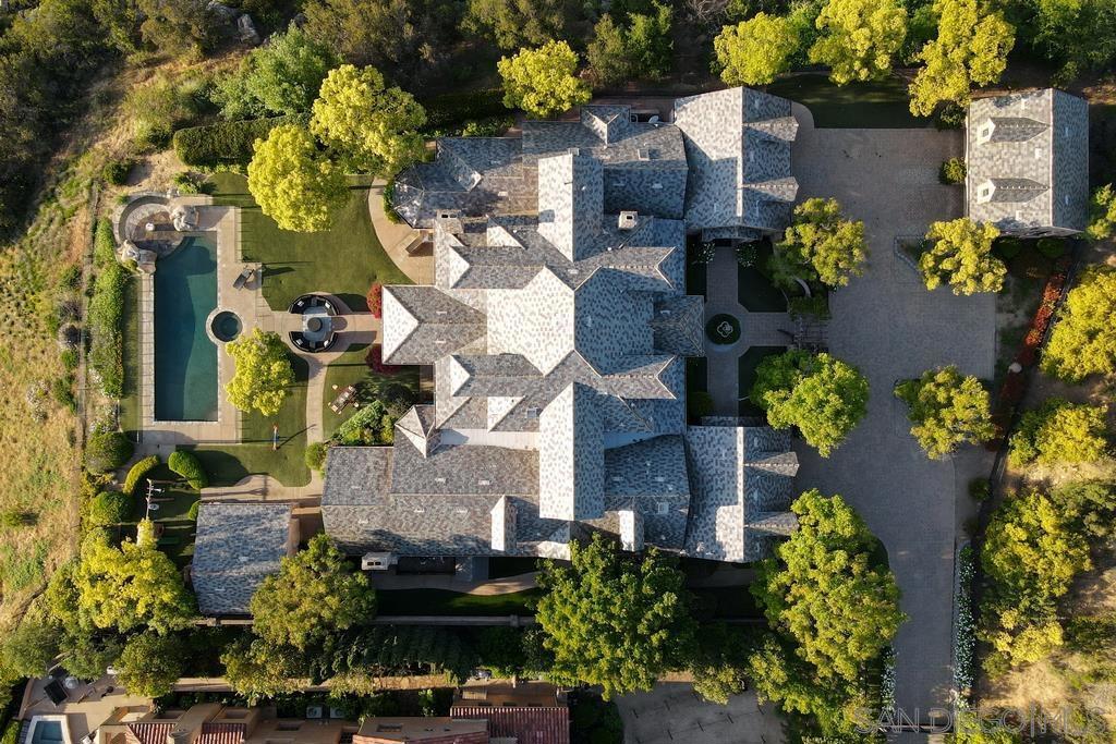 14360 Cascade Crossing