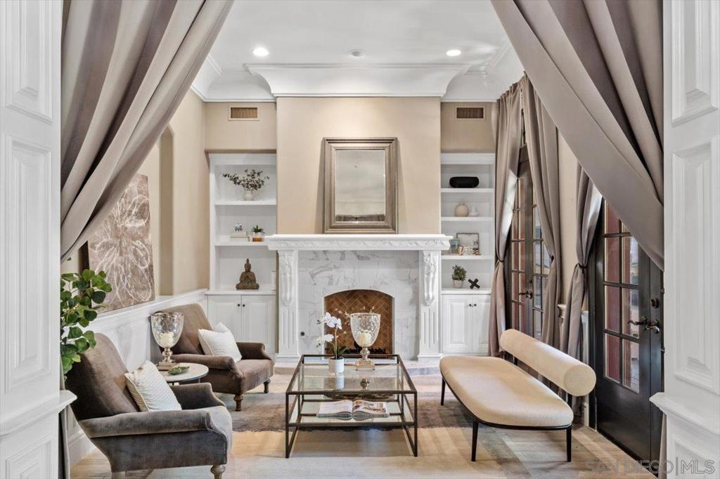 14360 Cascade Crossing