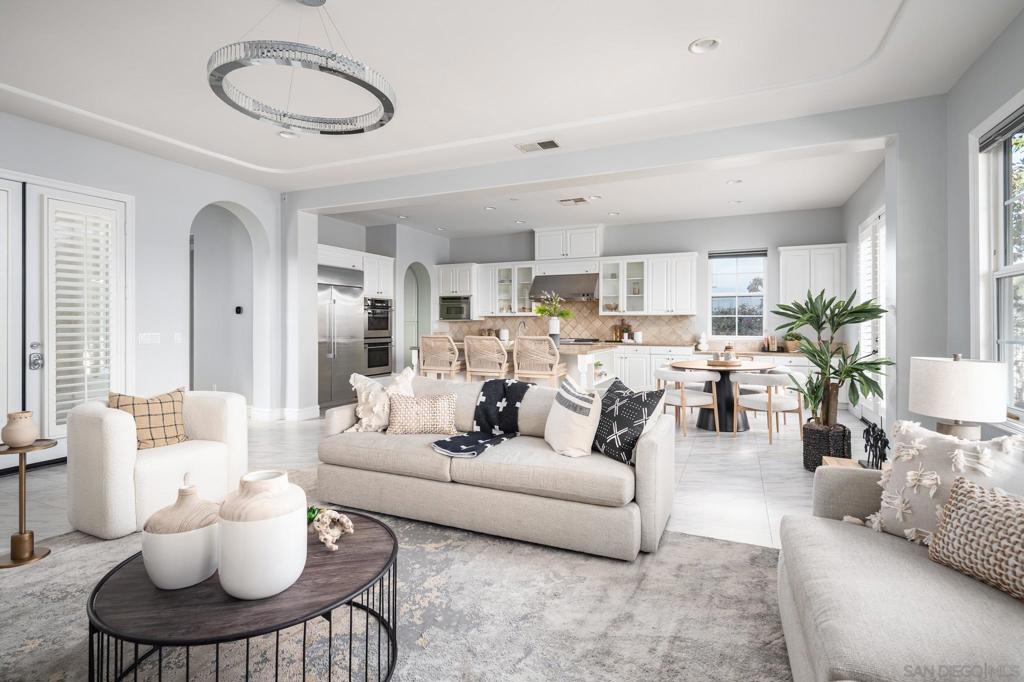 7371 Rancho Catalina Trail