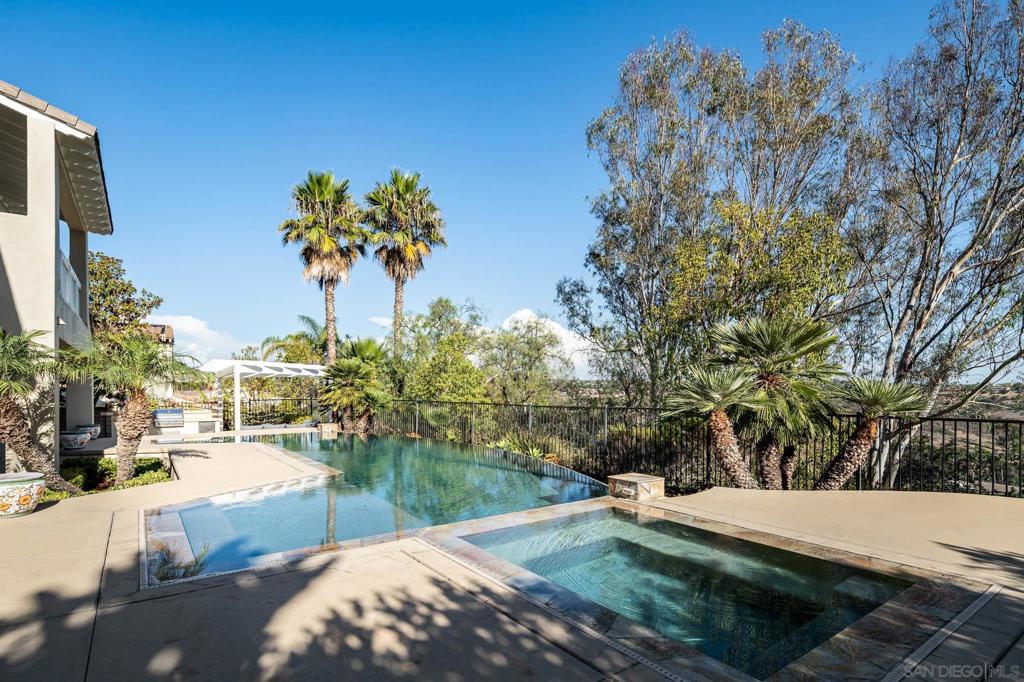 7371 Rancho Catalina Trail