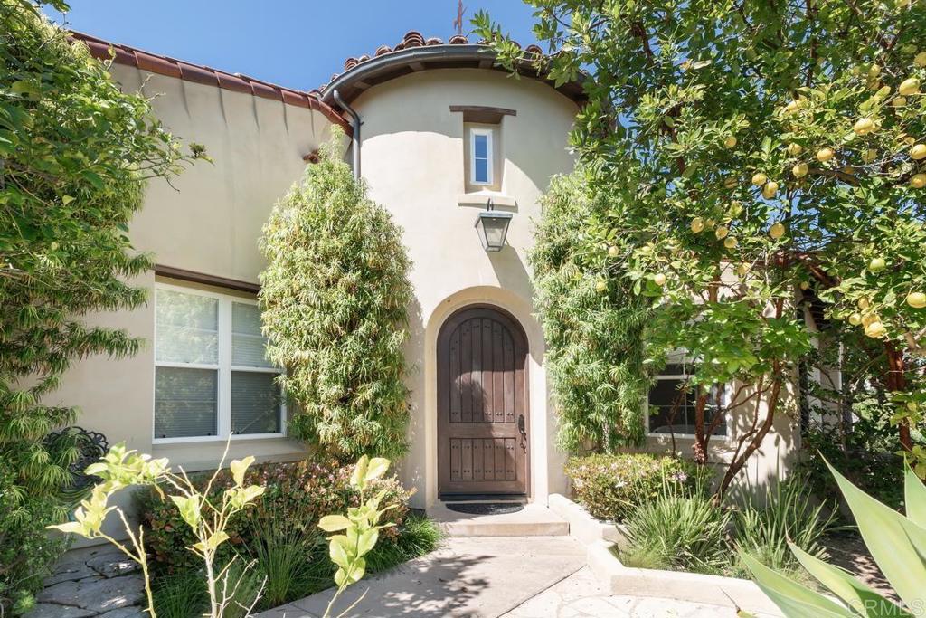 8295 Santaluz Village Green N