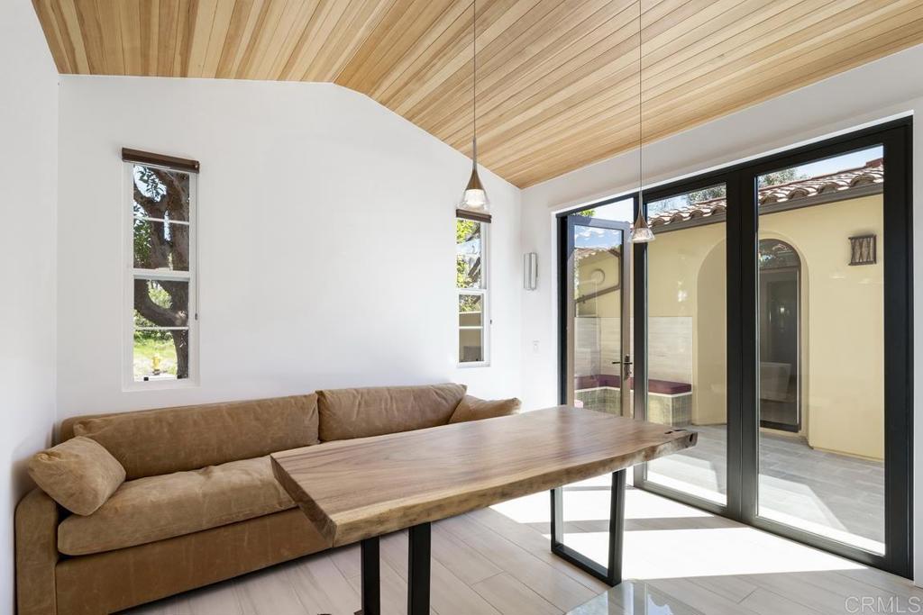 8295 Santaluz Village Green N